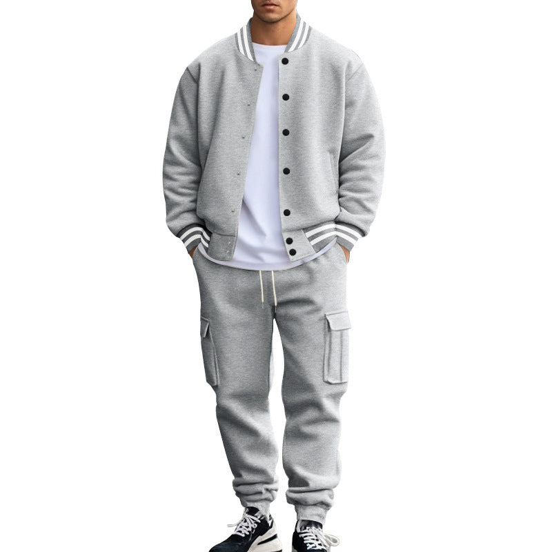 Sport leisure suit for men with striped collar and practical pockets Lune London