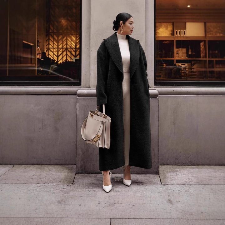 Elegant and warm wool coat for women with a slim fit Lune London