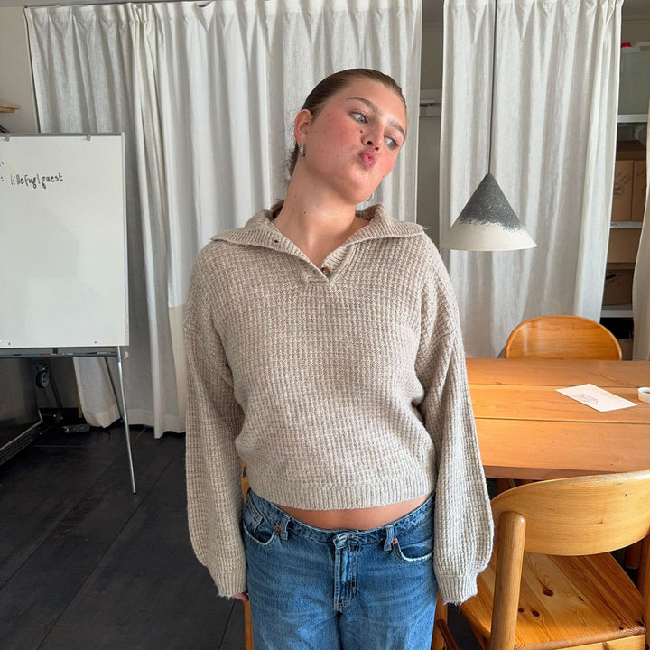Knitted sweater for women with button placket and oversized fit Lune London