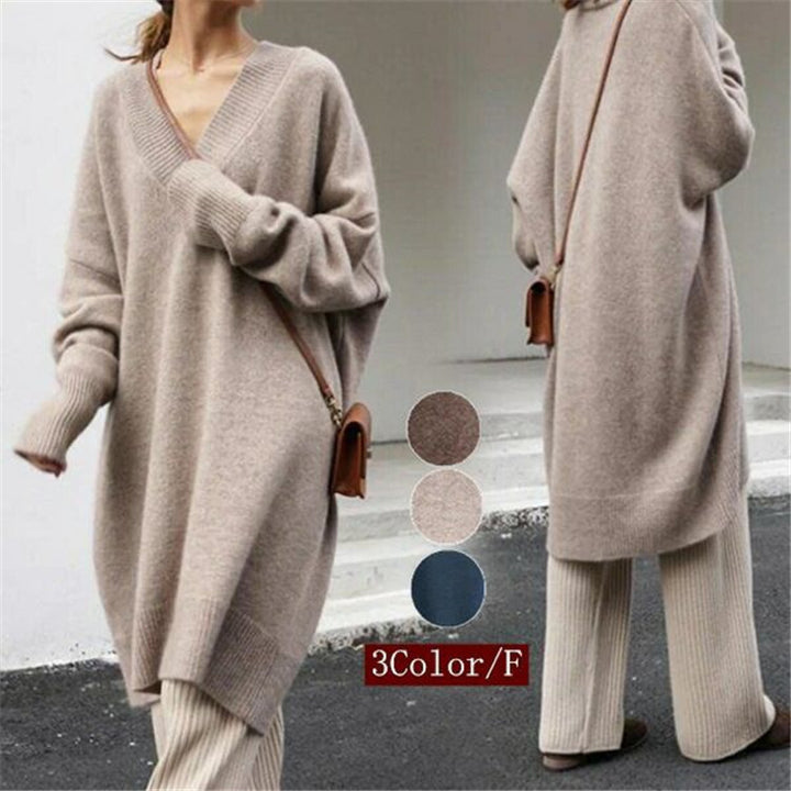 Comfortable knitted dress for women with V-neck and long sleeves Lune London