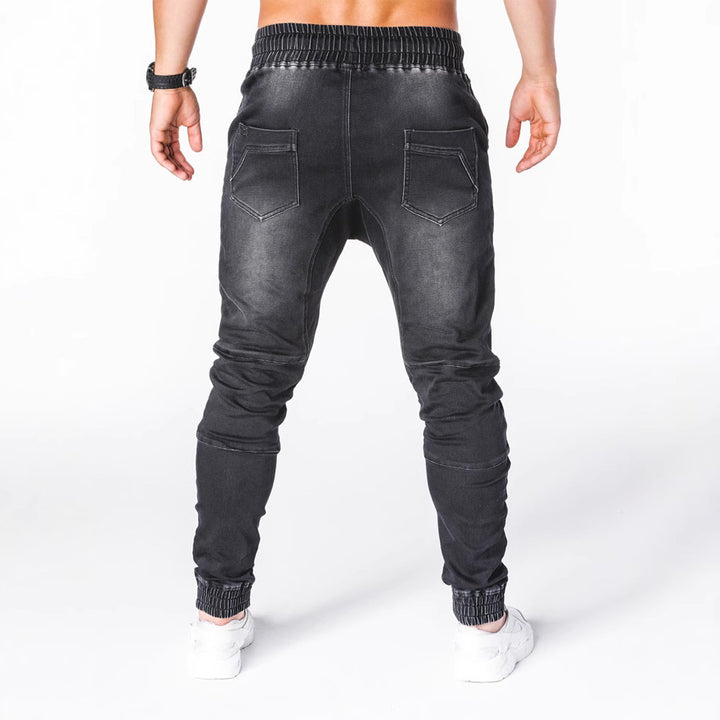 Men's jogger pants in a modern skinny fit with a stretchy cotton blend and sporty details Lune London