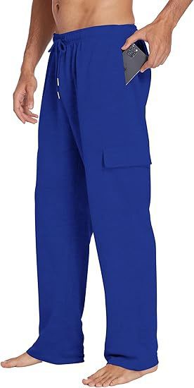 Men's cargo pants with practical side pockets Lune London