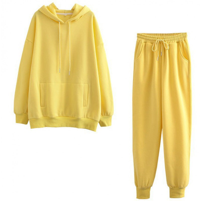 Casual loungewear set for women with a comfy hoodie and comfy joggers Lune London