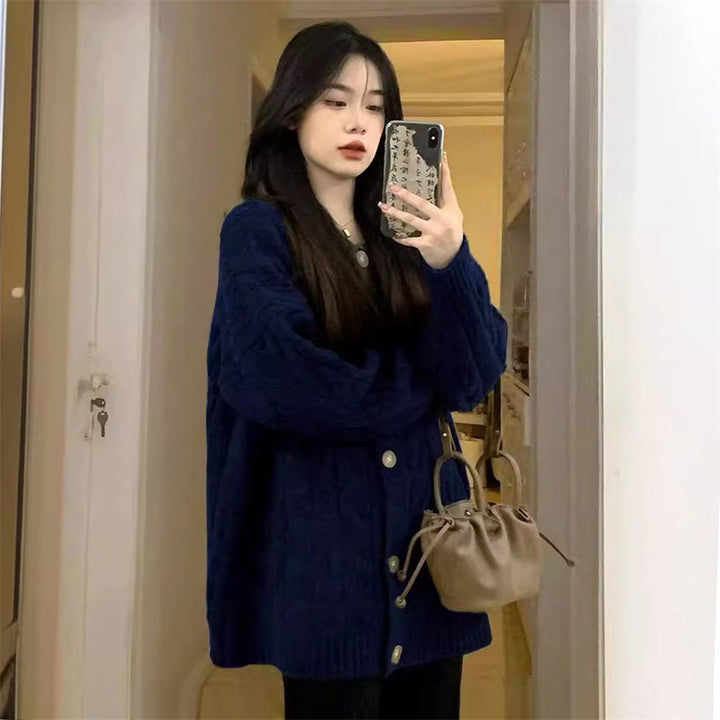 Cardigan en maille épaisse pour femmes avec grands boutons et coupe décontractée Chic & Stil