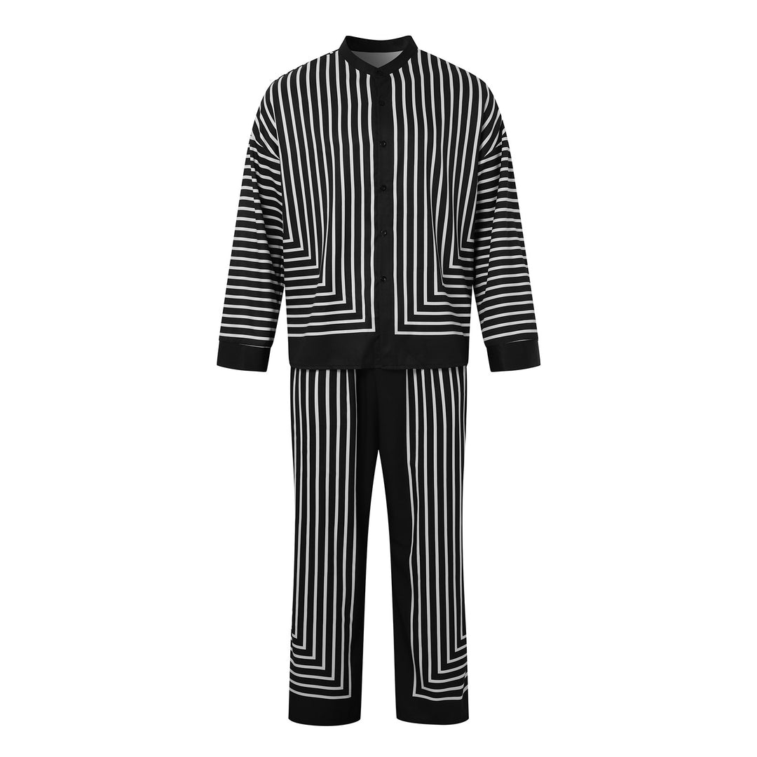 Modern leisure set for women with geometric pattern Lune London