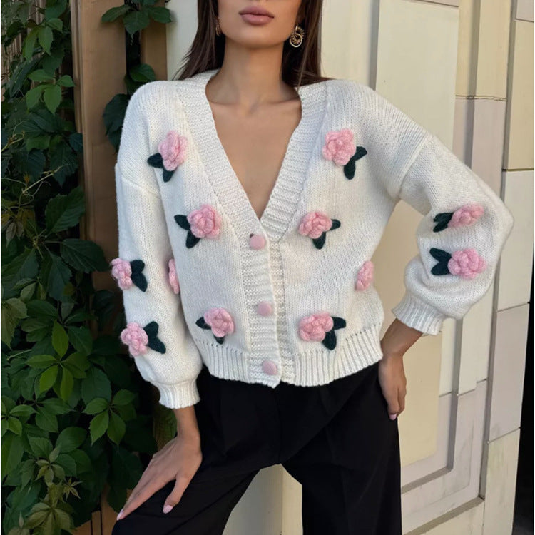 Lady cardigan with embroidered floral design and ribbed edge Lune London