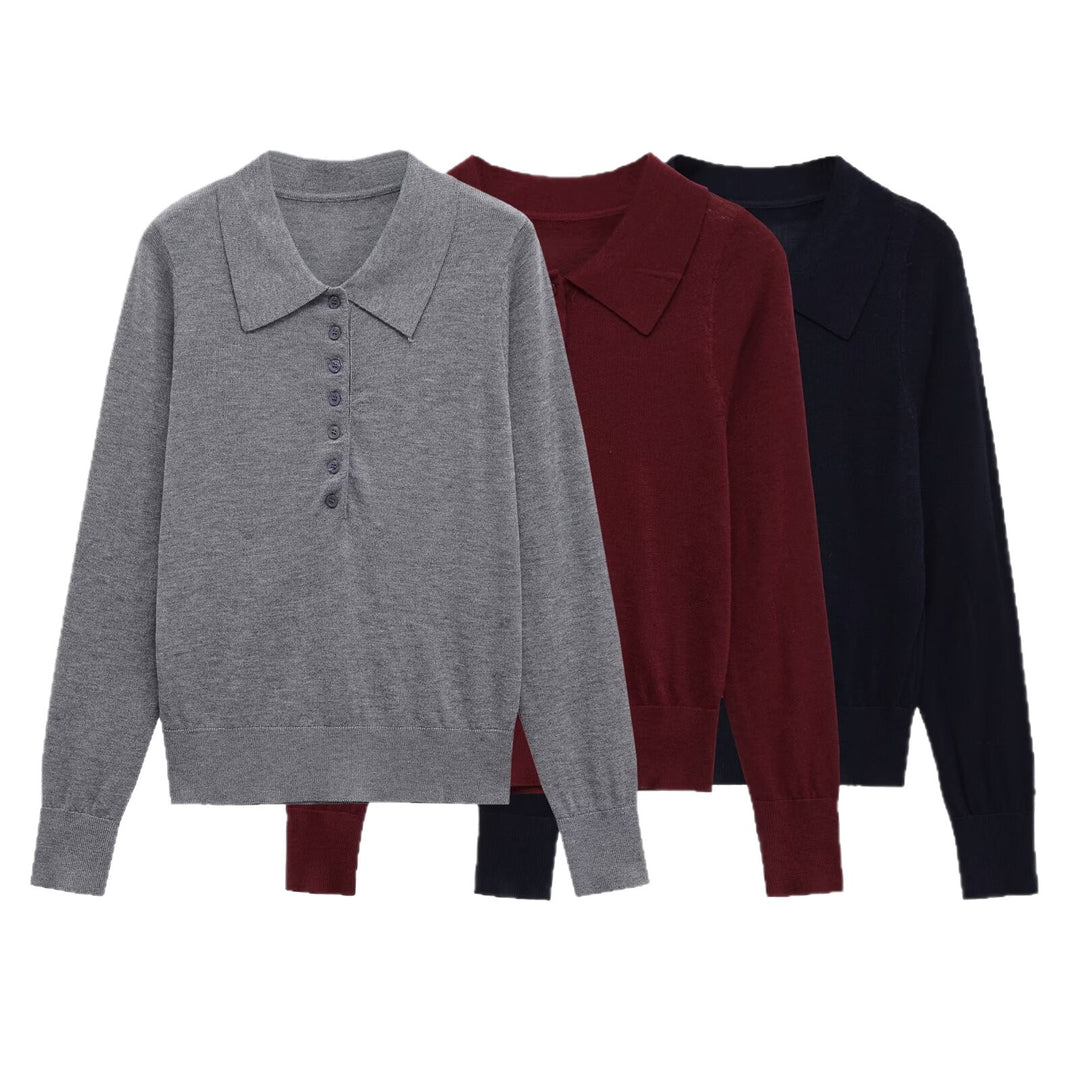 Women's long sleeve sweater with polo collar and button-up neckline Lune London