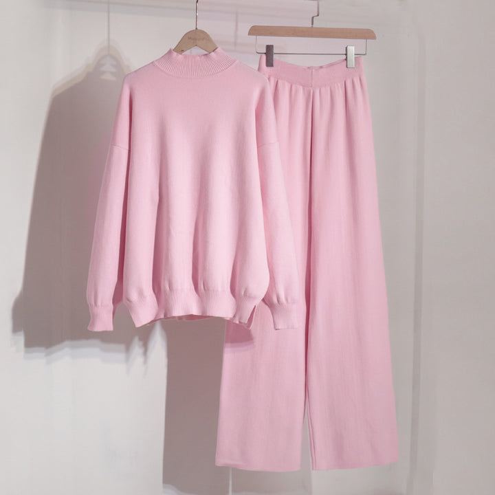 Comfortable knit set for women with a loose fit Lune London