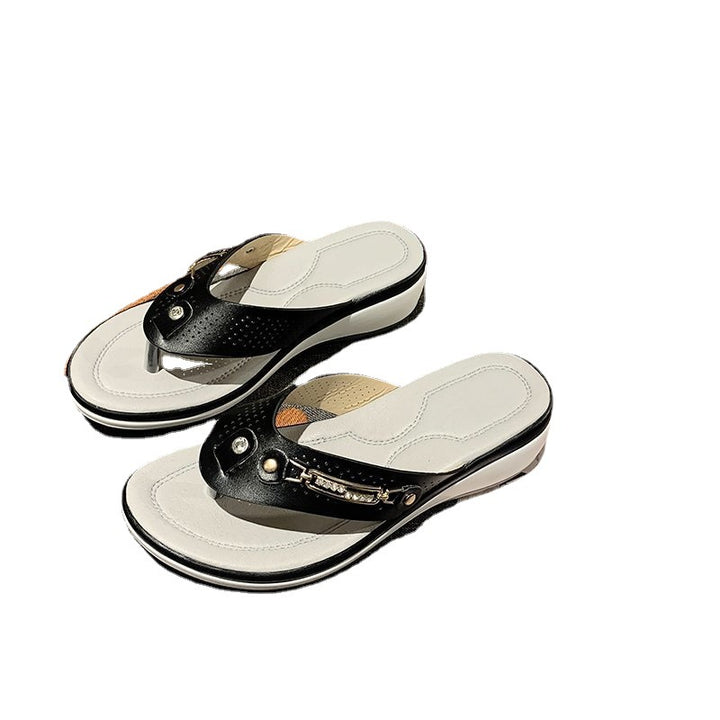 Comfortable thong sandals for women with high-quality insoles and chic and stylish design