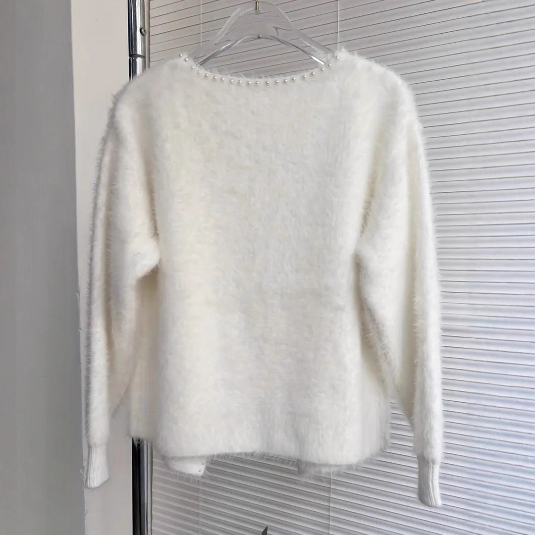 Ladies plush cardigan with pearl button and casual fit Lune London
