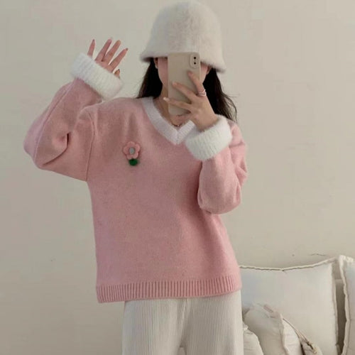 Viscose Sweater for Women with V-Neck and Chic Flower Embroidery and Style