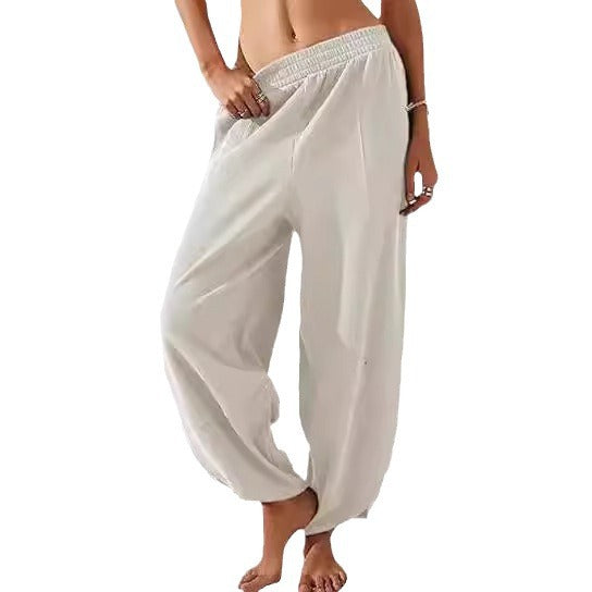 Loose lounge pants for women with elastic waist and pockets Lune London