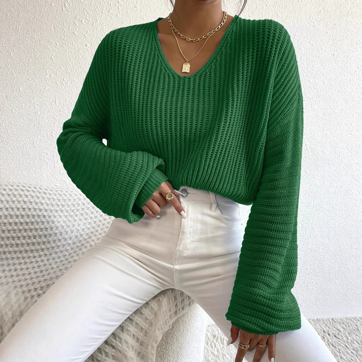Structured sweater for women with V-neck and wide sleeves Lune London