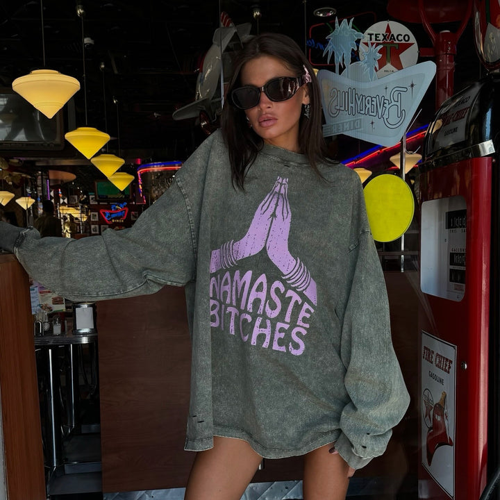 Oversized sweatshirt for women with creative writing and casual fit Lune London