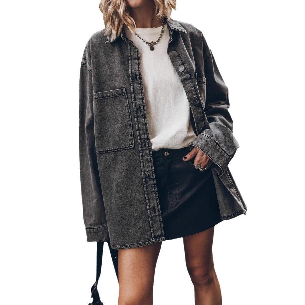 Oversized denim shirt for women with practical pockets Chic & Stil