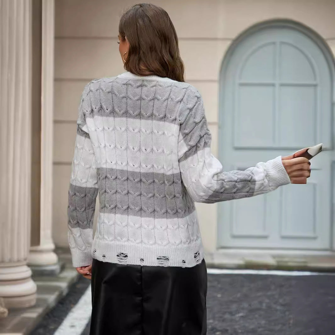 Knitted sweater for women with textured pattern Lune London