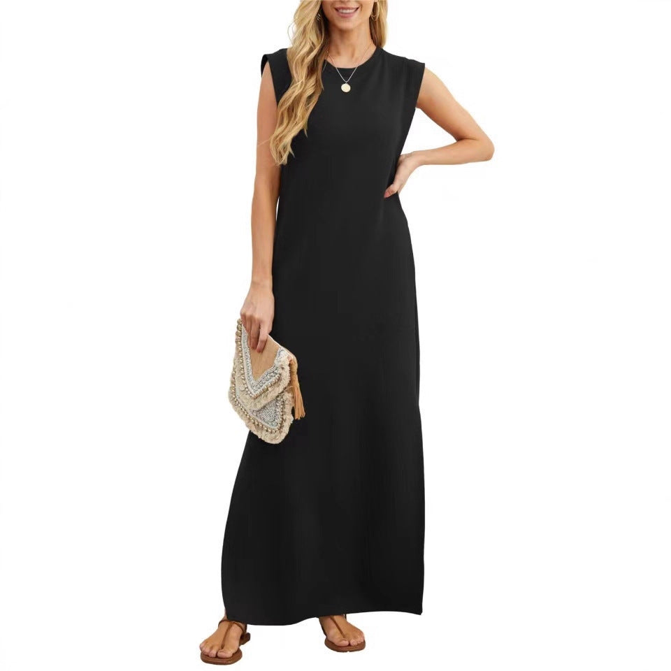 Maxi dress for women with modern shoulder details and a fluid cut Lune London