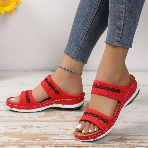 Comfortable leisure sandals for women with adjustable straps and an ergonomic sole Lune London