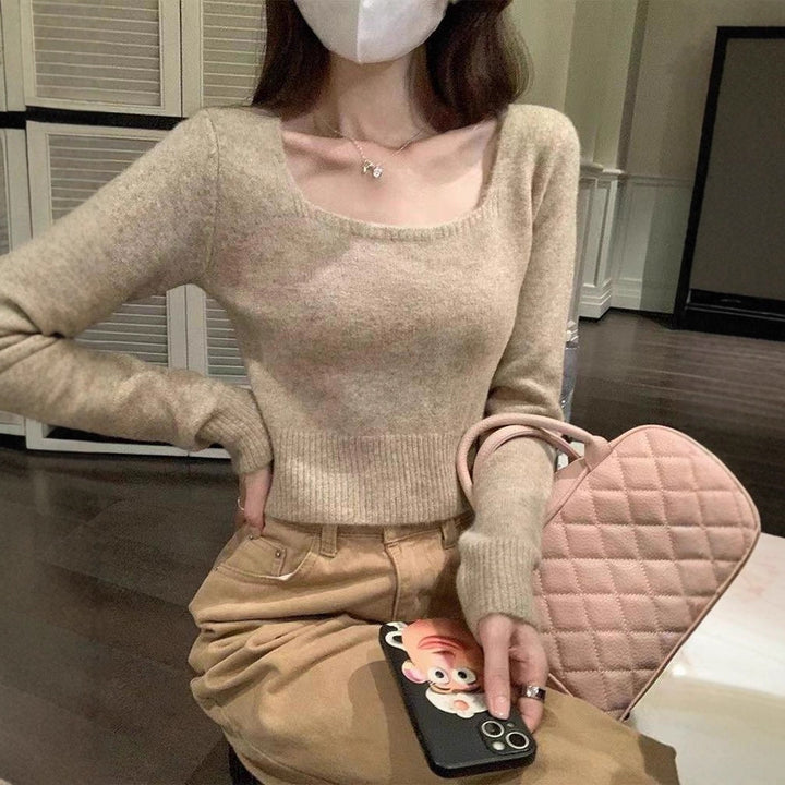 Casual sweater for women with square neckline and fine texture Lune London