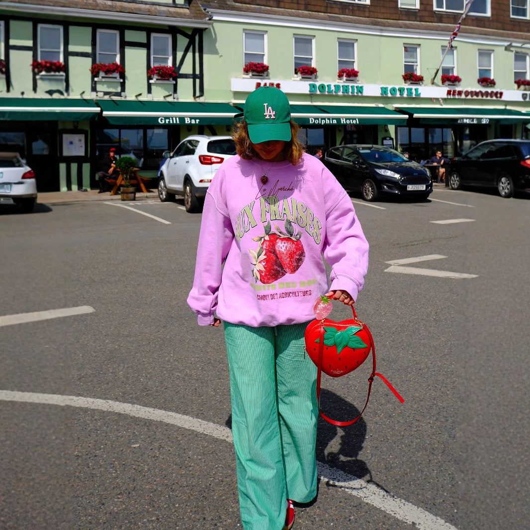Trendy women's sweatshirt with a catchy strawberry design and a comfortable fit Lune London