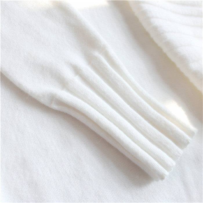 Oversized turtleneck pullover for women with split sleeves and ribbed texture Lune London