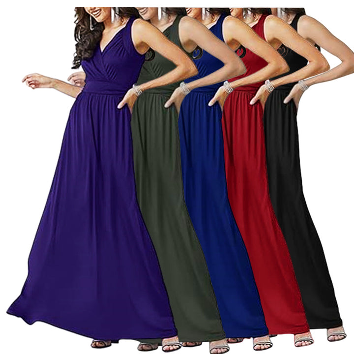 Maxi dress for women with an elegant V-neckline and a flowy cut Lune London