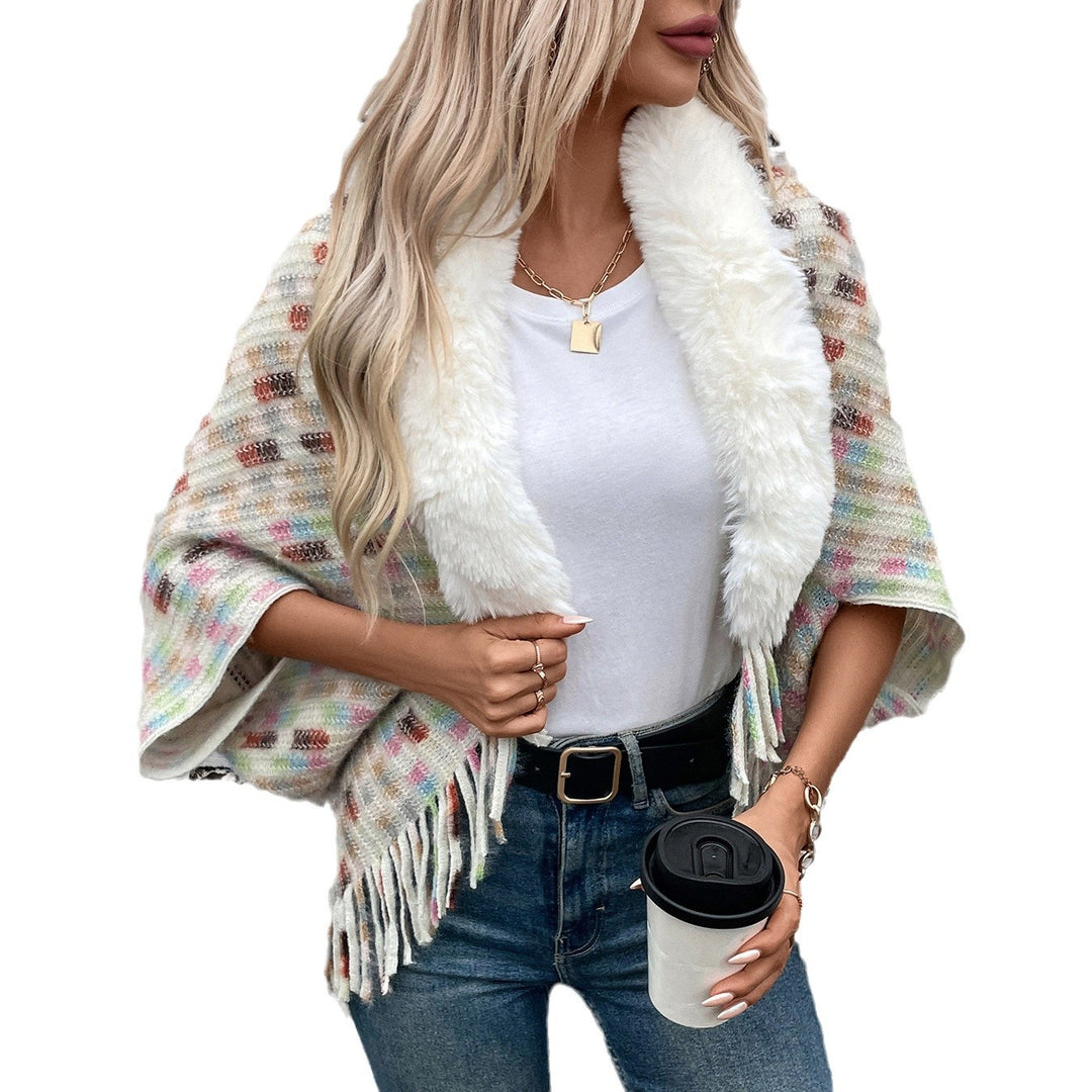 Women's elegant poncho with luxurious faux fur collar and fringes Lune London