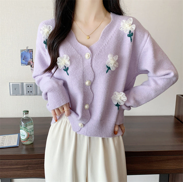 Playful women's cardigan button with floral embroidery and pearl buttons Lune London