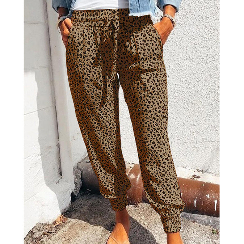 Elegant leisure pants for women with elastic waist and animal print Lune London