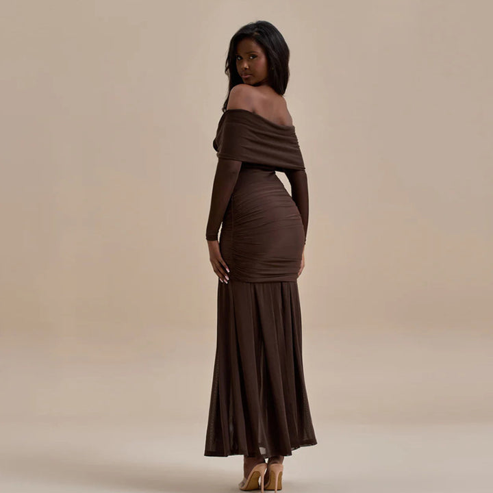 Elegant maxi dress with ruffles for women with an exposed neckline design Lune London