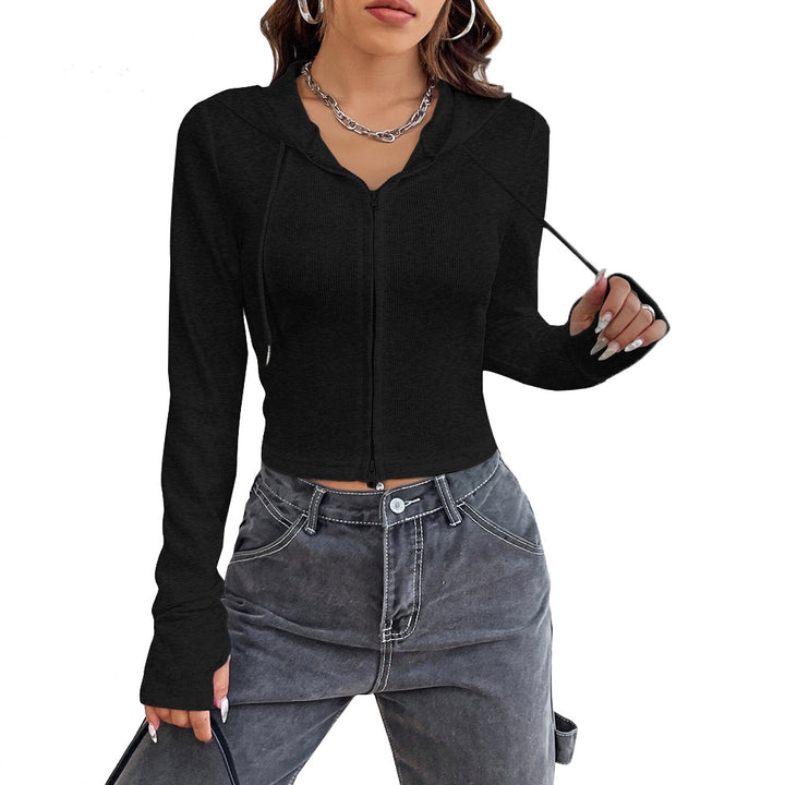 Short hooded sweatshirt for women with stylish hood and zipper Chic & Stil