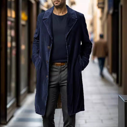 Elegant trench coat for men in high-quality fabric with practical pockets Lune London