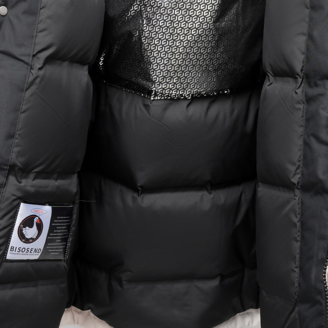 Winter ladies parka with practical pockets and adjustable hood system Lune London