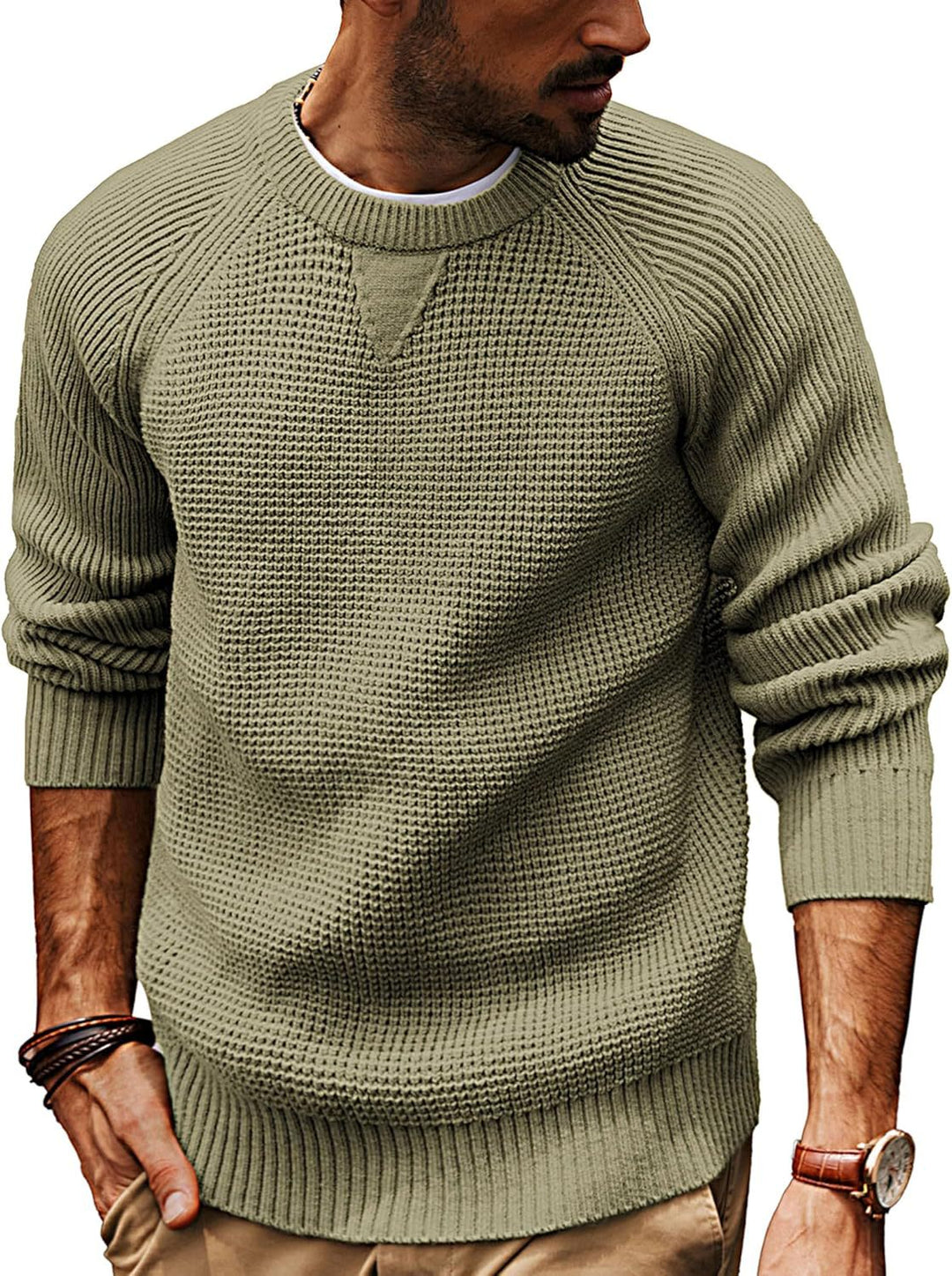 Casual knitted sweater for men with a structured fabric pattern and a round collar Lune London