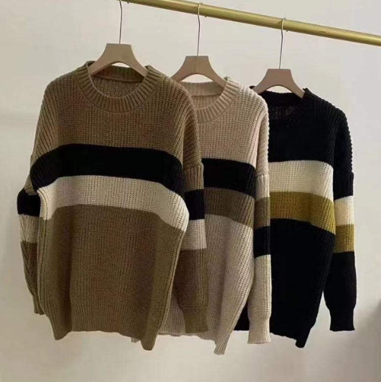 Casual knit sweater for women with modern block design in oversized fit Lune London