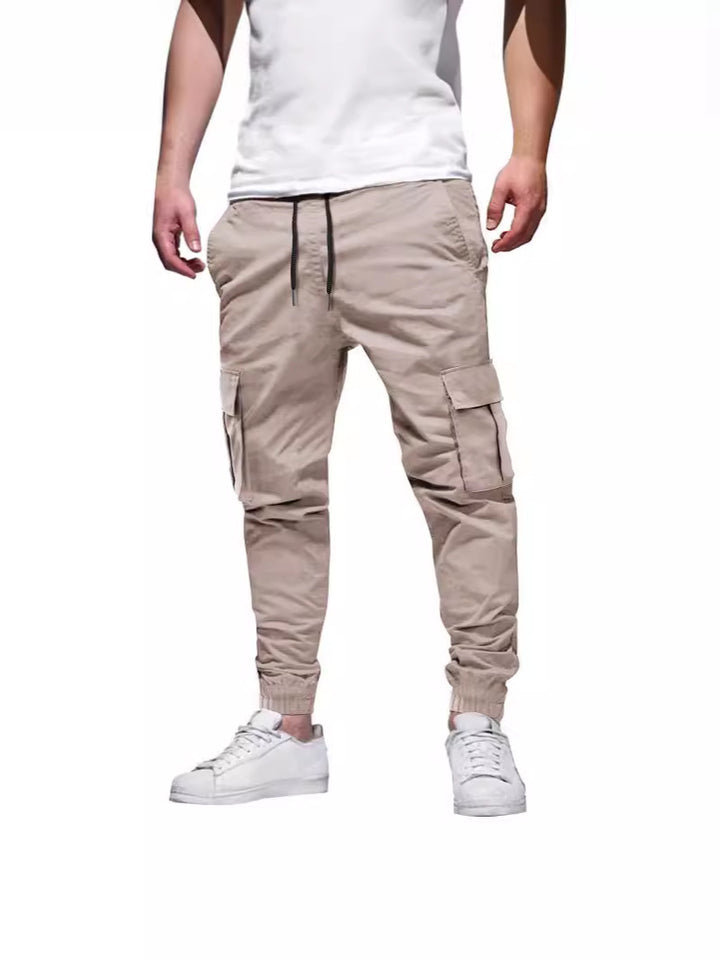 Casual cargo pants for men with elastic waistband and practical pockets Lune London