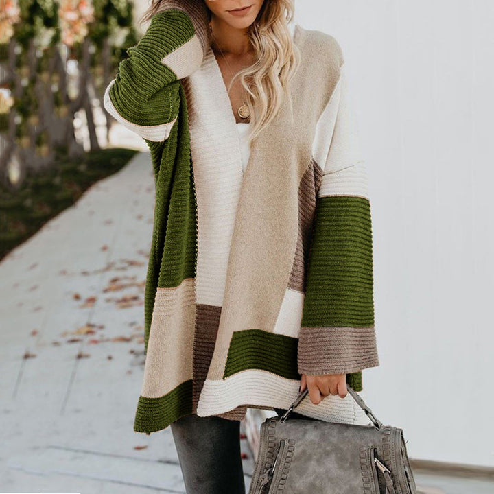 Fashionable women's cardigan with soft knit and spacious sleeves Lune London