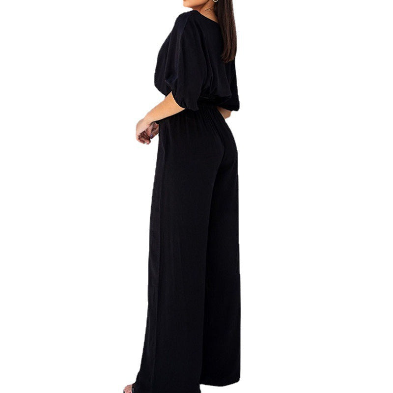 Ladies trendy and elegant two-piece outfit with loose fit Lune London
