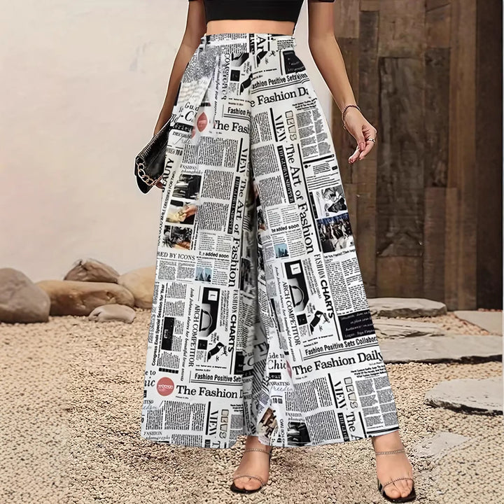 Ladies Long Pleated Skirt with Trendy Fashion Print from Lune London
