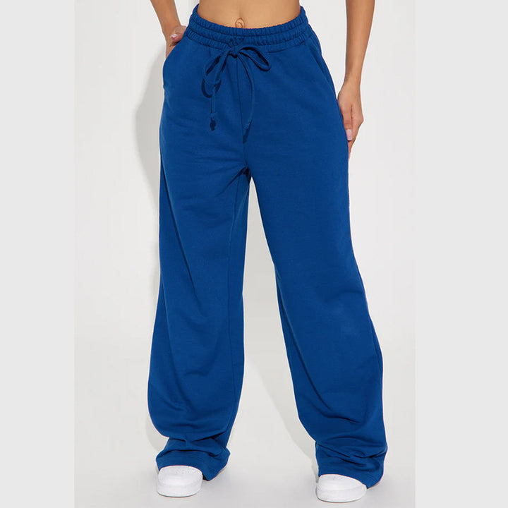 Women's wide sweatpants with elastic waistband and drawstring Chic & Stil