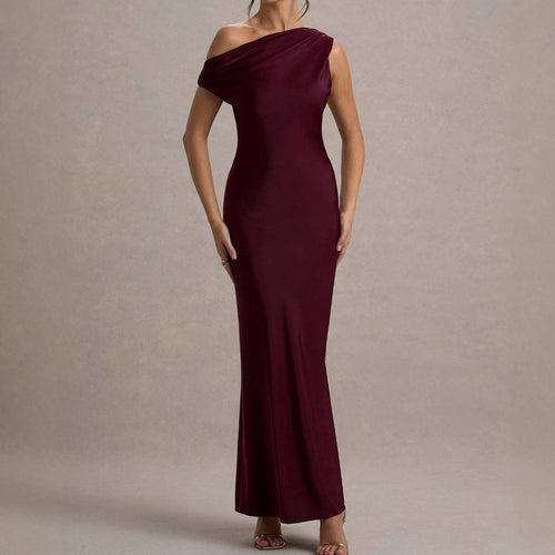 Women's elegant, off-the-shoulder maxi dress with flowing cut and ruffles Lune London