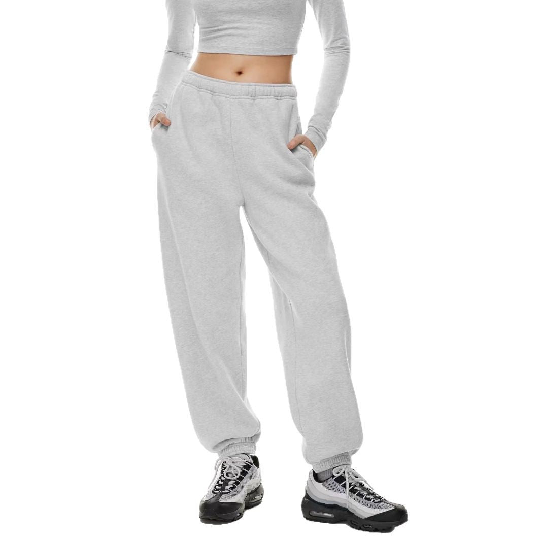 Casual pants for women with elastic waistband and practical pockets Lune London