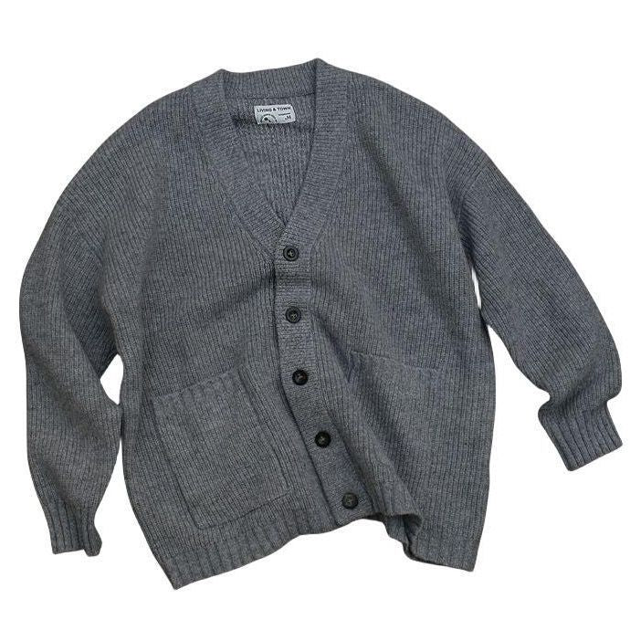 Women cardigan with decorative buttons and practical pockets Lune London