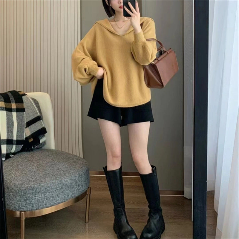 Hoodie féminin à la mode avec des manches volumineuses et une coupe élégante Chic & Stil