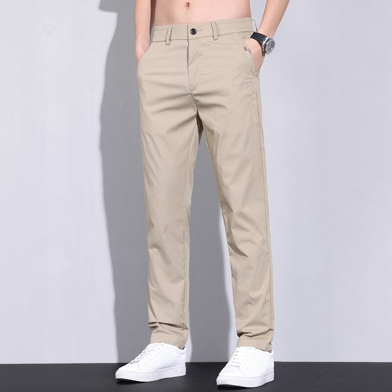 Pantalon chino tendance pour hommes avec taille élastique et poches latérales pratiques Lune London