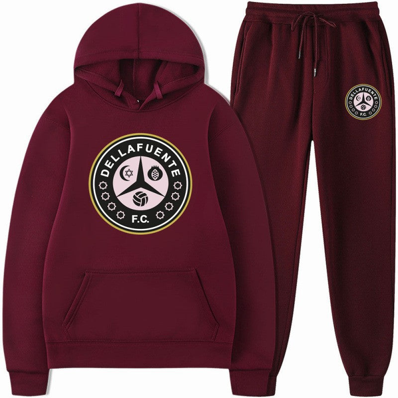 Women’s sweatshirt and jogging pants set with sporty club motif Chic & Stil