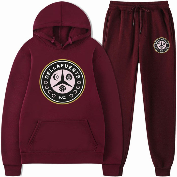 Women’s sweatshirt and jogging pants set with sporty club motif Chic & Stil