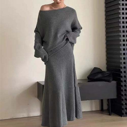 Casual knitted dress for women with an elegant off-the-shoulder design and soft material Lune London