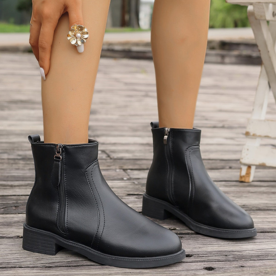 Ladies Elegant Boot with Zipper and Chic and Stylish Design