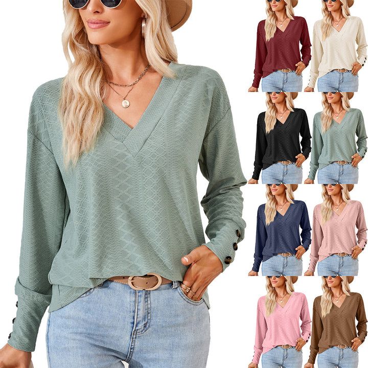 Long sleeve blouse for women with a refined V-neckline and a structured design Lune London